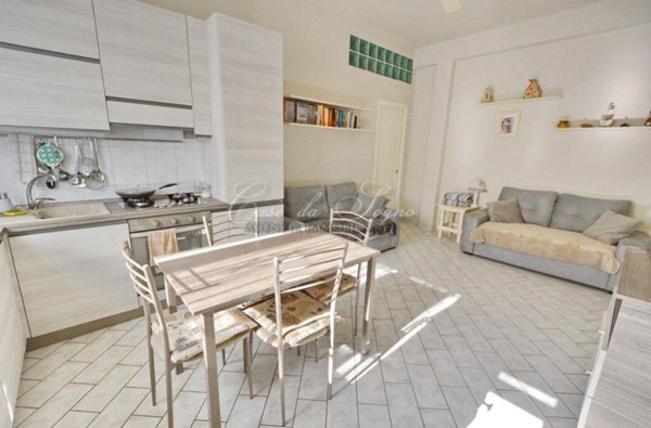 appartamento in vendita a Montignoso in zona Cinquale