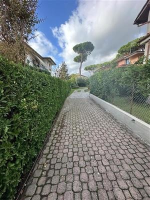 casa indipendente in vendita a Montignoso in zona Cinquale