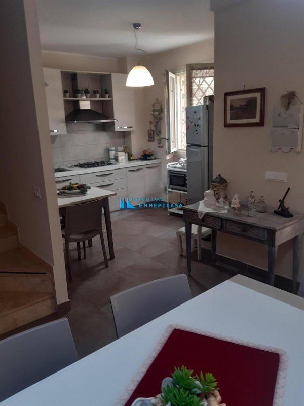 casa indipendente in vendita a Montignoso in zona Cinquale