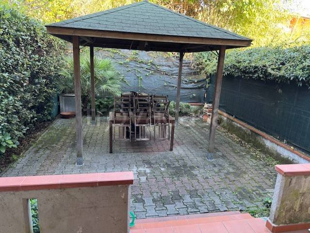 casa indipendente in vendita a Montignoso in zona Cinquale