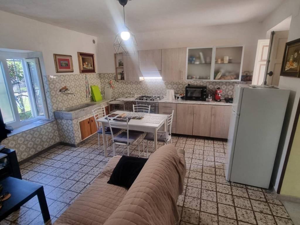 appartamento in vendita a Montignoso in zona Cervaiolo