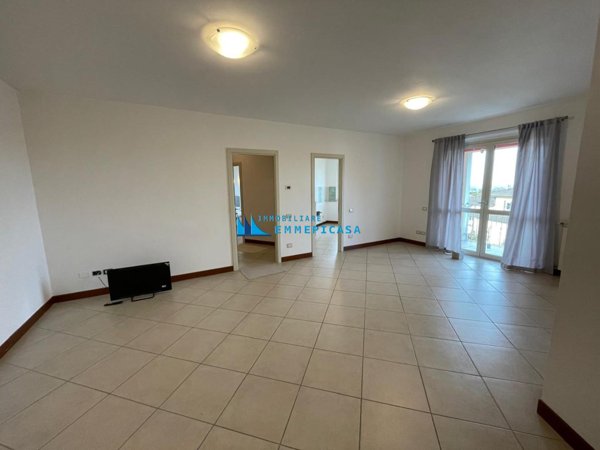 ufficio in vendita a Montignoso in zona Cervaiolo