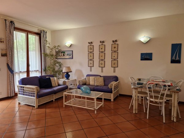 casa indipendente in vendita a Montignoso in zona Cinquale