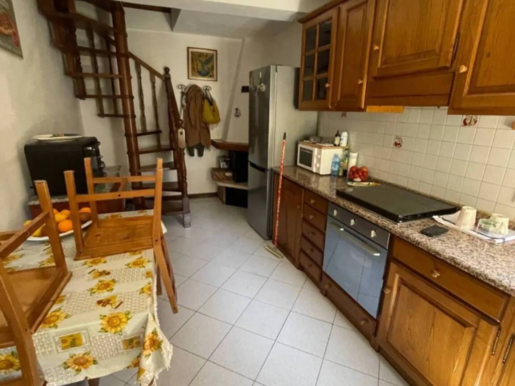casa indipendente in vendita a Montignoso in zona Capanne
