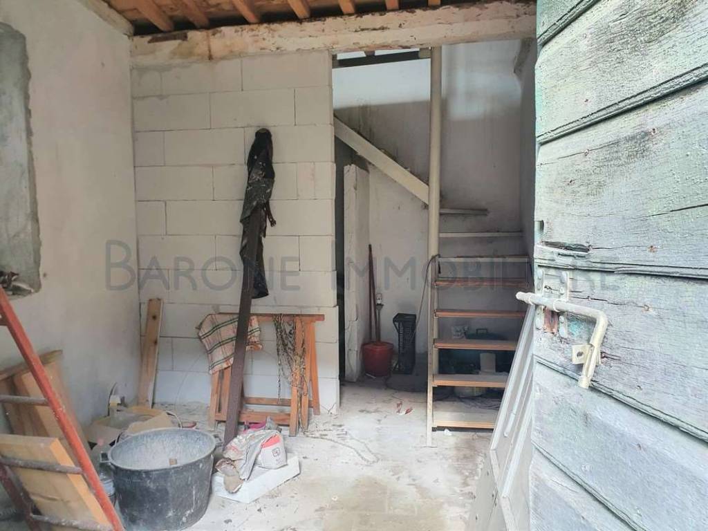 casa indipendente in vendita a Montignoso in zona Capanne