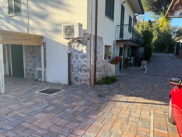 appartamento in vendita a Montignoso in zona Cinquale