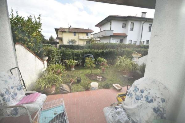 casa indipendente in vendita a Montignoso in zona Cinquale