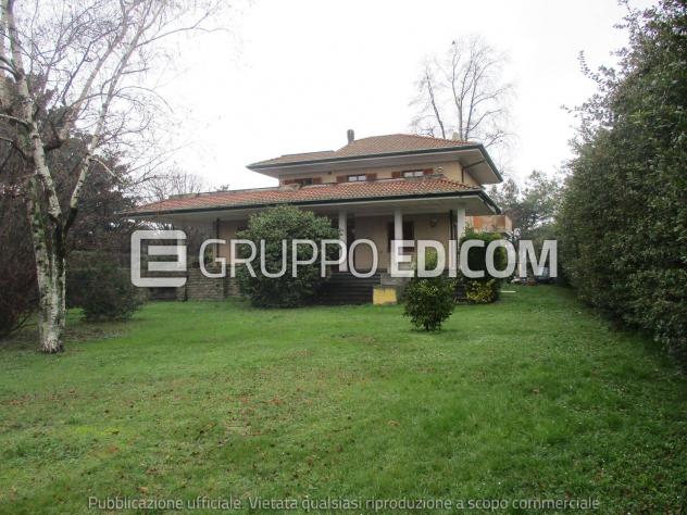 casa indipendente in vendita a Montignoso