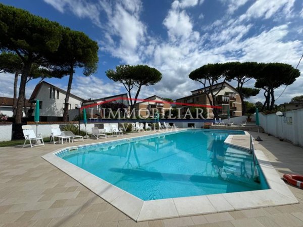 casa indipendente in vendita a Montignoso in zona Cinquale