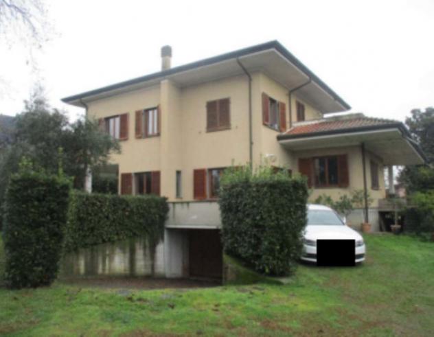 casa indipendente in vendita a Montignoso