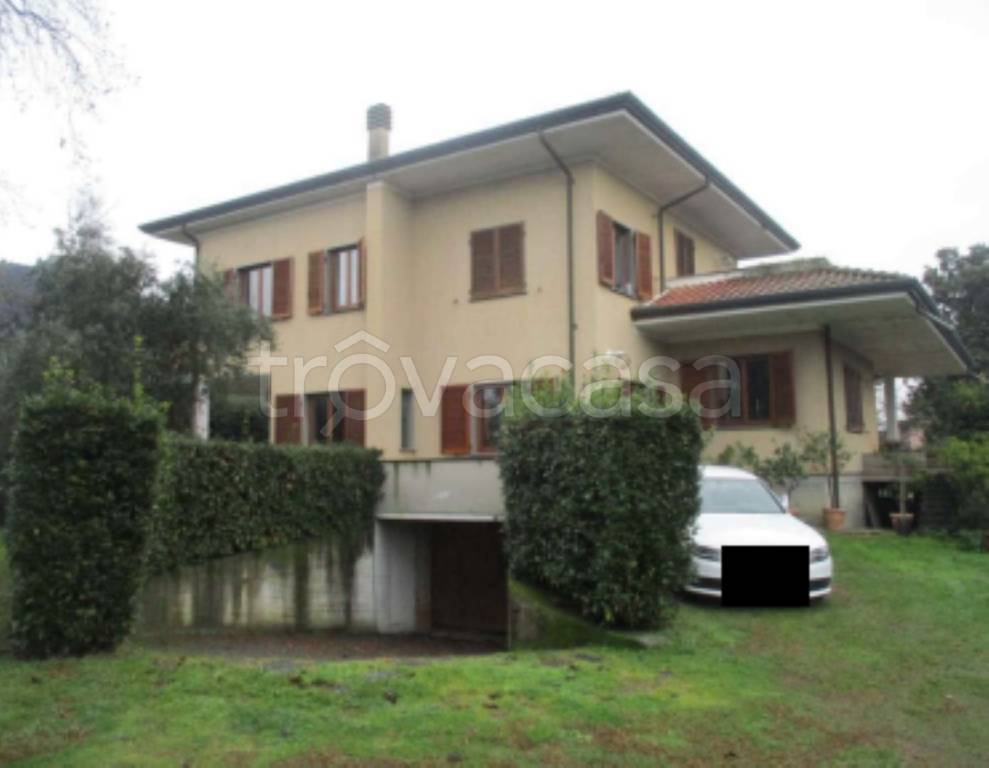 appartamento in vendita a Montignoso