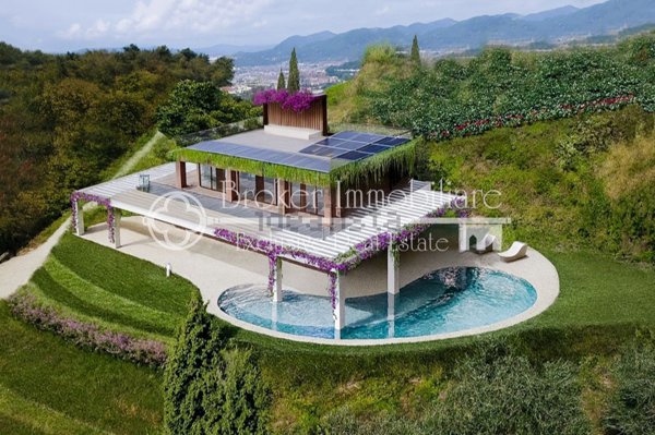 casa indipendente in vendita a Montignoso