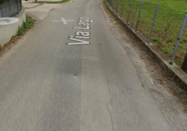 negozio in vendita a Montignoso in zona Renella