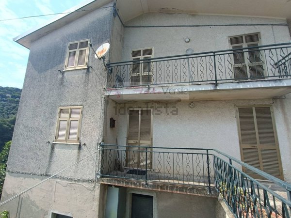 casa indipendente in vendita a Montignoso in zona Sant'Eustachio