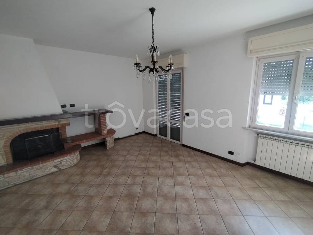 casa indipendente in vendita a Montignoso in zona Cervaiolo