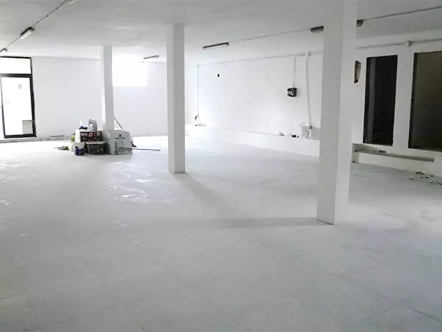 ufficio in vendita a Montignoso