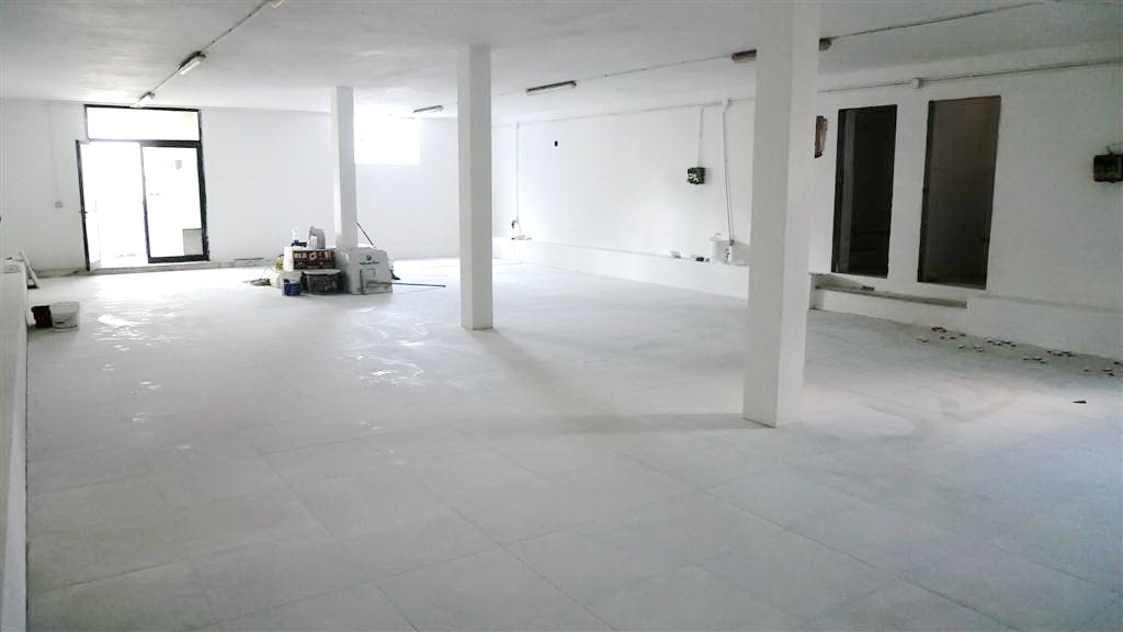 ufficio in vendita a Montignoso in zona Cervaiolo