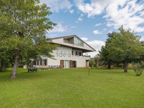 casa indipendente in vendita a Montignoso in zona Cinquale