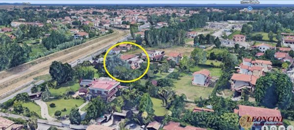 casa indipendente in vendita a Montignoso in zona Cinquale