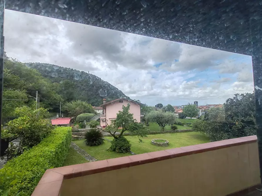 casa indipendente in vendita a Montignoso in zona Capanne