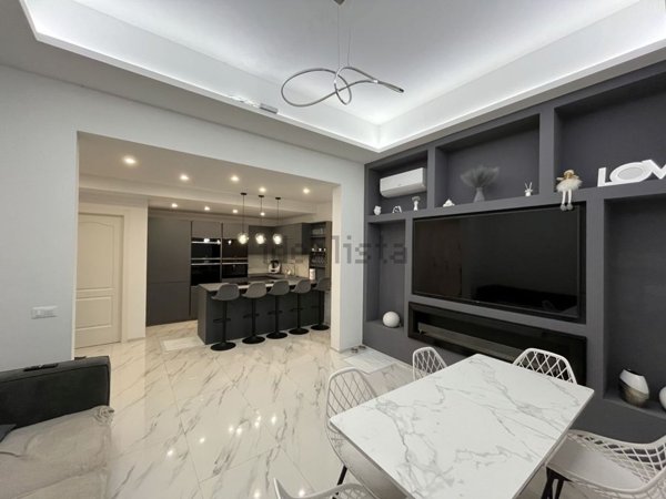 appartamento in vendita a Montignoso