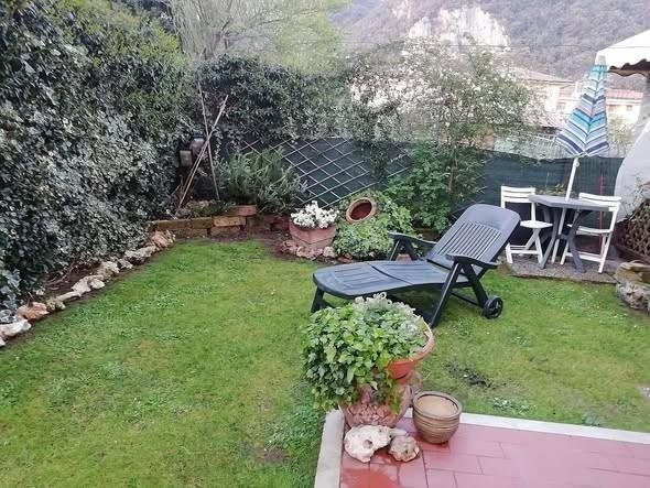 appartamento in vendita a Montignoso in zona Renella