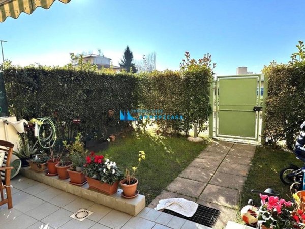 appartamento in vendita a Montignoso in zona Cervaiolo