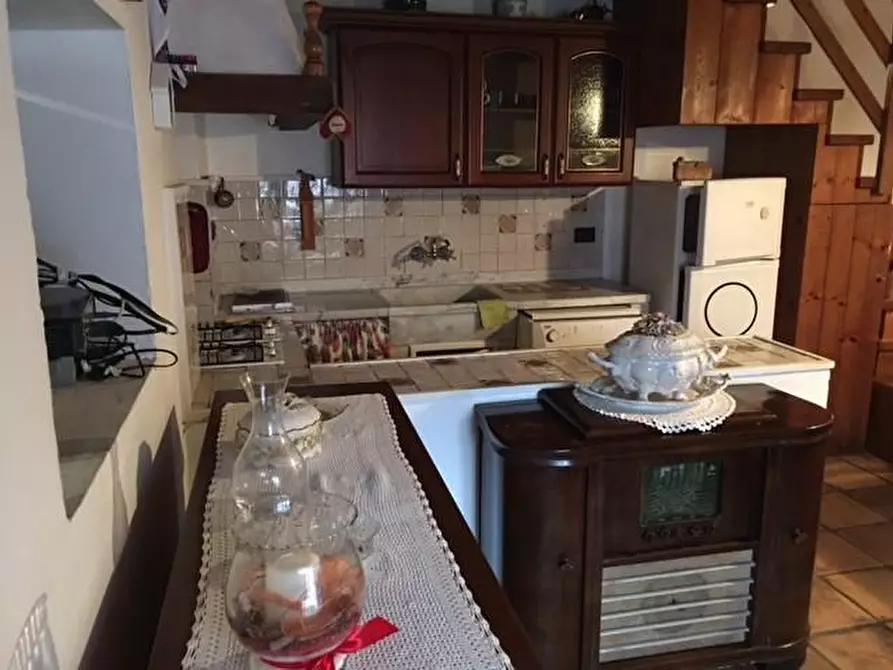 casa indipendente in vendita a Montignoso