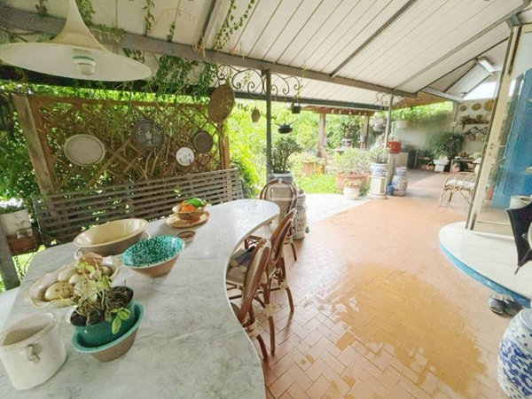 casa indipendente in vendita a Montignoso in zona Renella