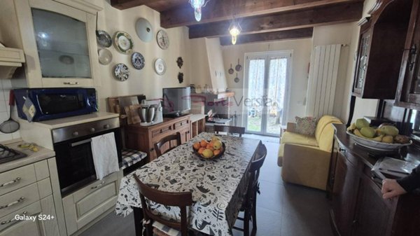 casa indipendente in vendita a Montignoso in zona Cinquale