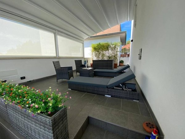 casa indipendente in vendita a Montignoso in zona Cinquale