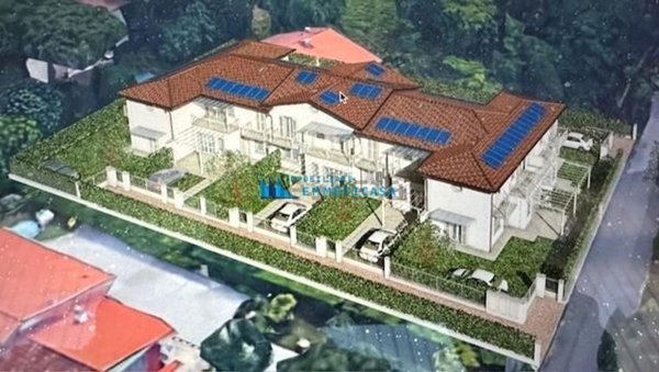 casa indipendente in vendita a Montignoso in zona Cinquale