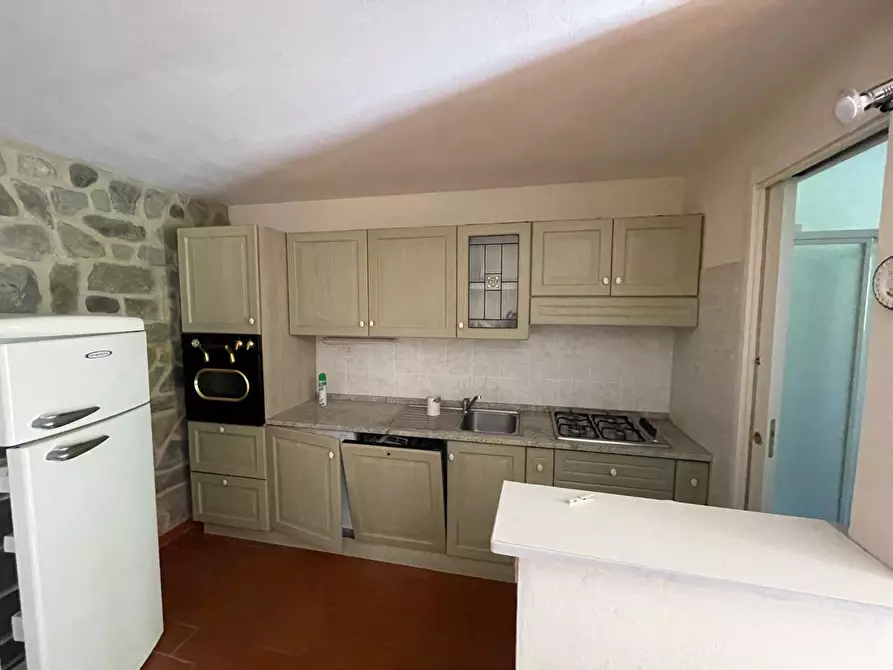 casa indipendente in vendita a Montignoso