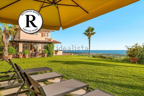 casa indipendente in vendita a Montignoso