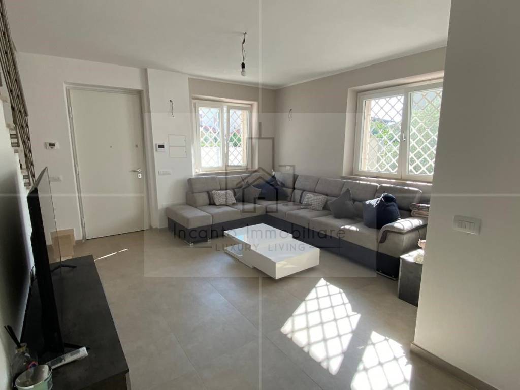 casa indipendente in vendita a Montignoso in zona Cinquale