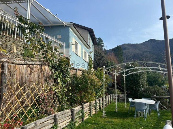 casa indipendente in vendita a Montignoso in zona Sant'Eustachio