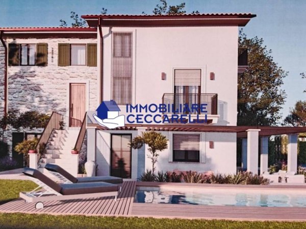 casa indipendente in vendita a Montignoso in zona Cervaiolo