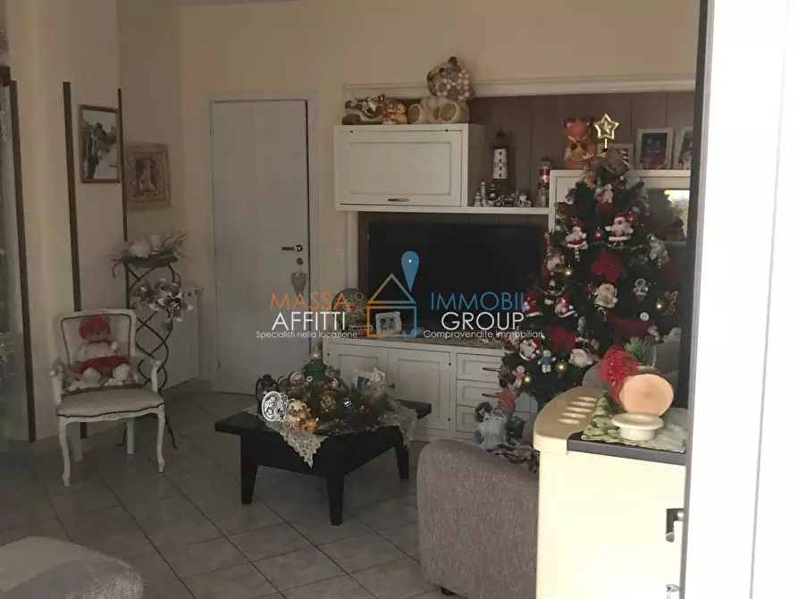 appartamento in vendita a Montignoso in zona Renella