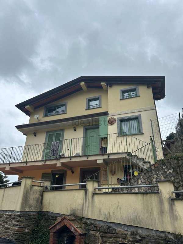 appartamento in vendita a Montignoso