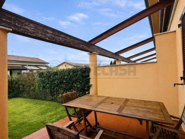 casa indipendente in vendita a Montignoso in zona Cinquale