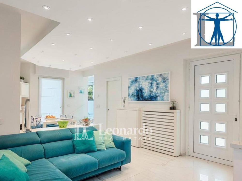 casa indipendente in vendita a Montignoso in zona Cinquale