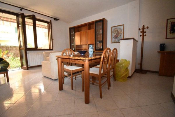 appartamento in vendita a Montignoso