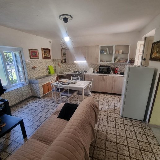 appartamento in vendita a Montignoso in zona Cervaiolo