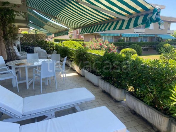 appartamento in vendita a Montignoso in zona Cinquale