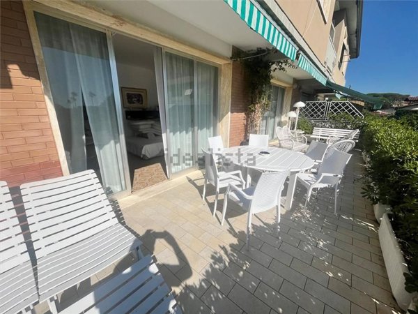 appartamento in vendita a Montignoso in zona Cinquale