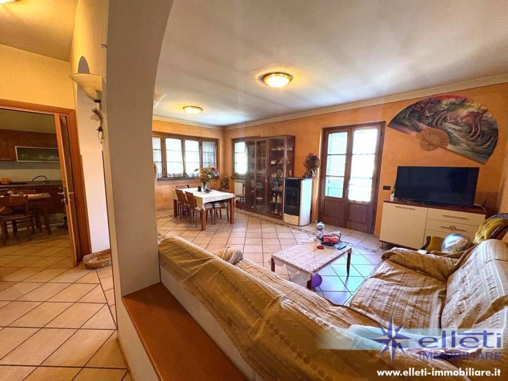 appartamento in vendita a Montignoso in zona Cinquale