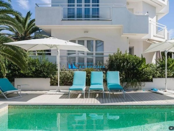 casa indipendente in vendita a Montignoso in zona Cinquale