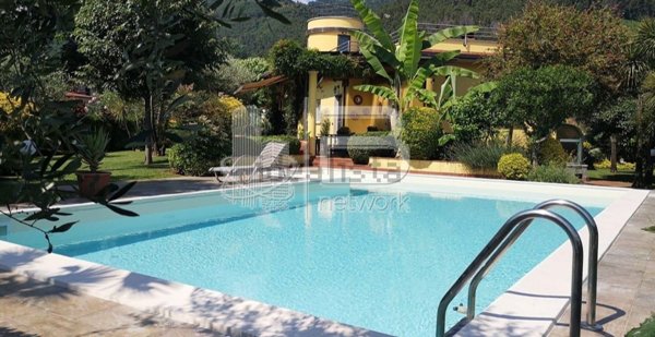 casa indipendente in vendita a Montignoso