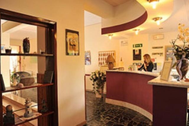 negozio in vendita a Montignoso in zona Cinquale