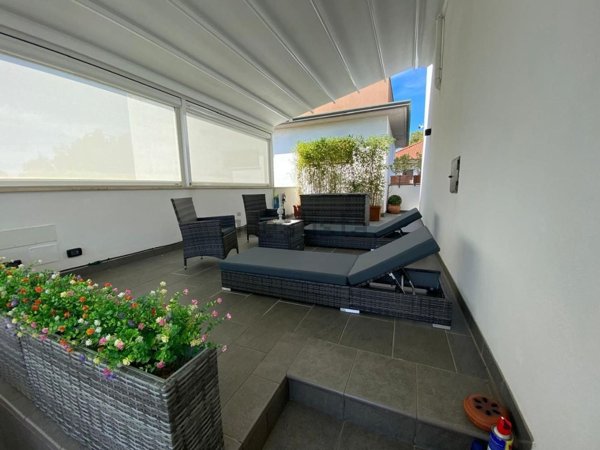 casa indipendente in vendita a Montignoso in zona Cinquale